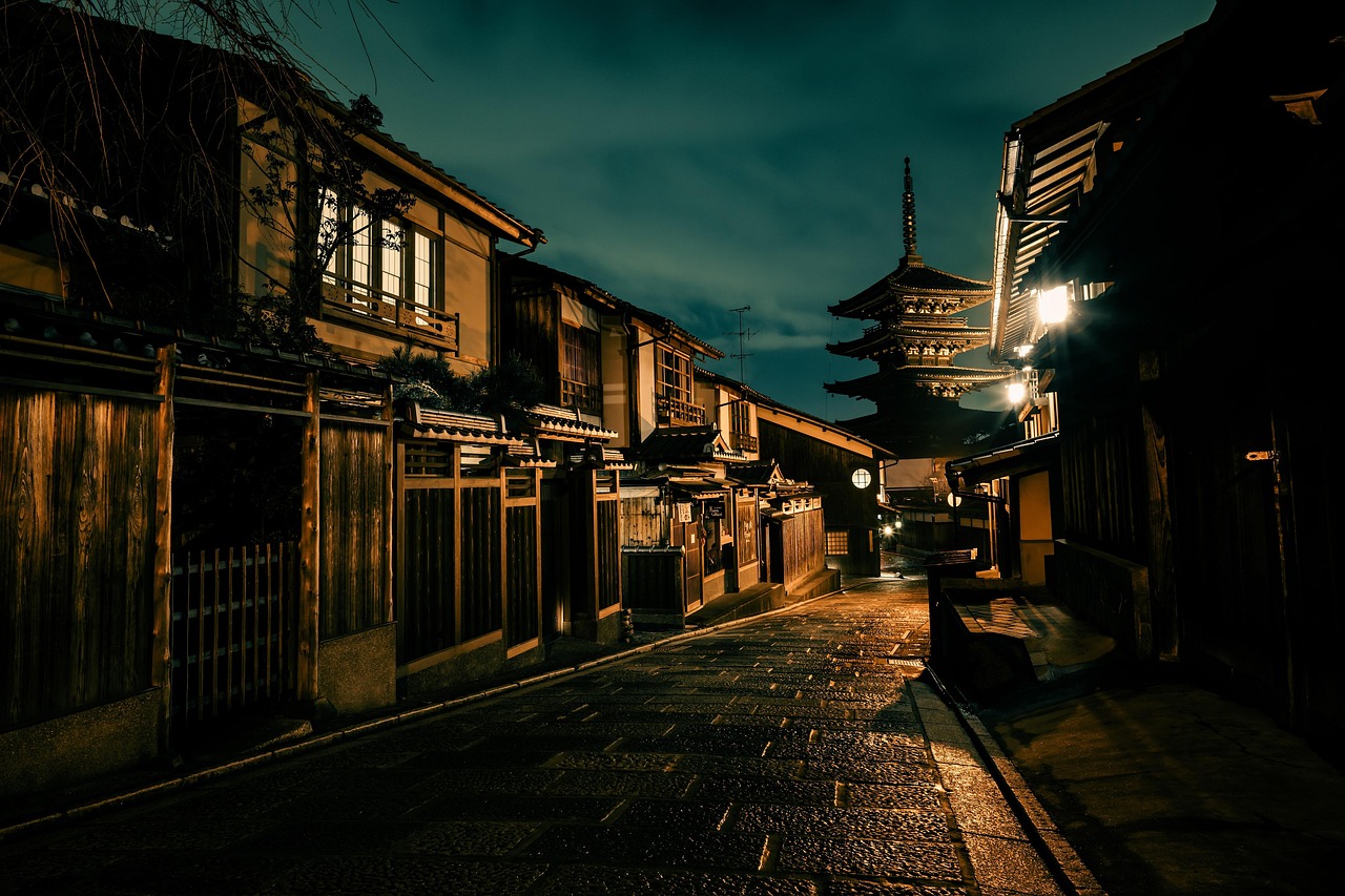 Alley Street Houses wallpaper