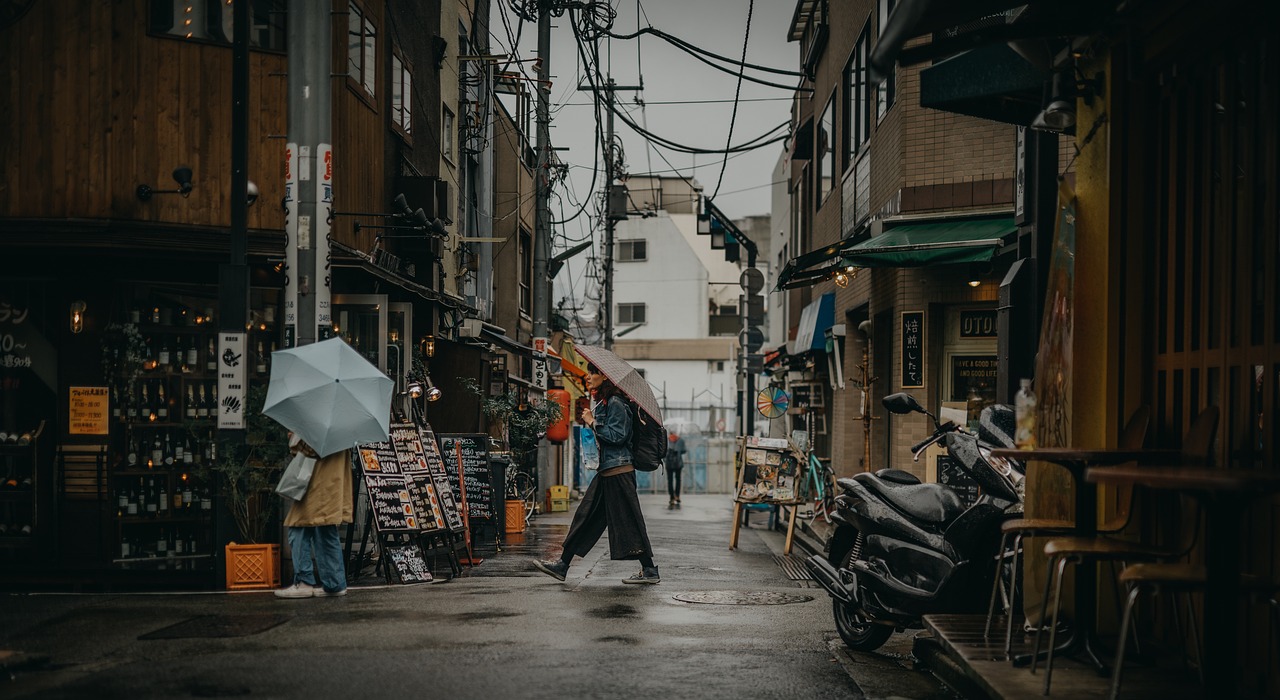 Tokyo Woman Market wallpaper