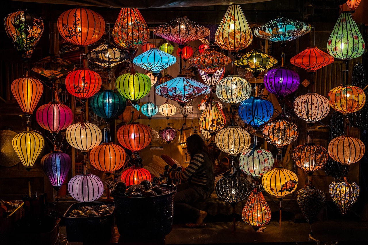 Market Lamps Light wallpaper