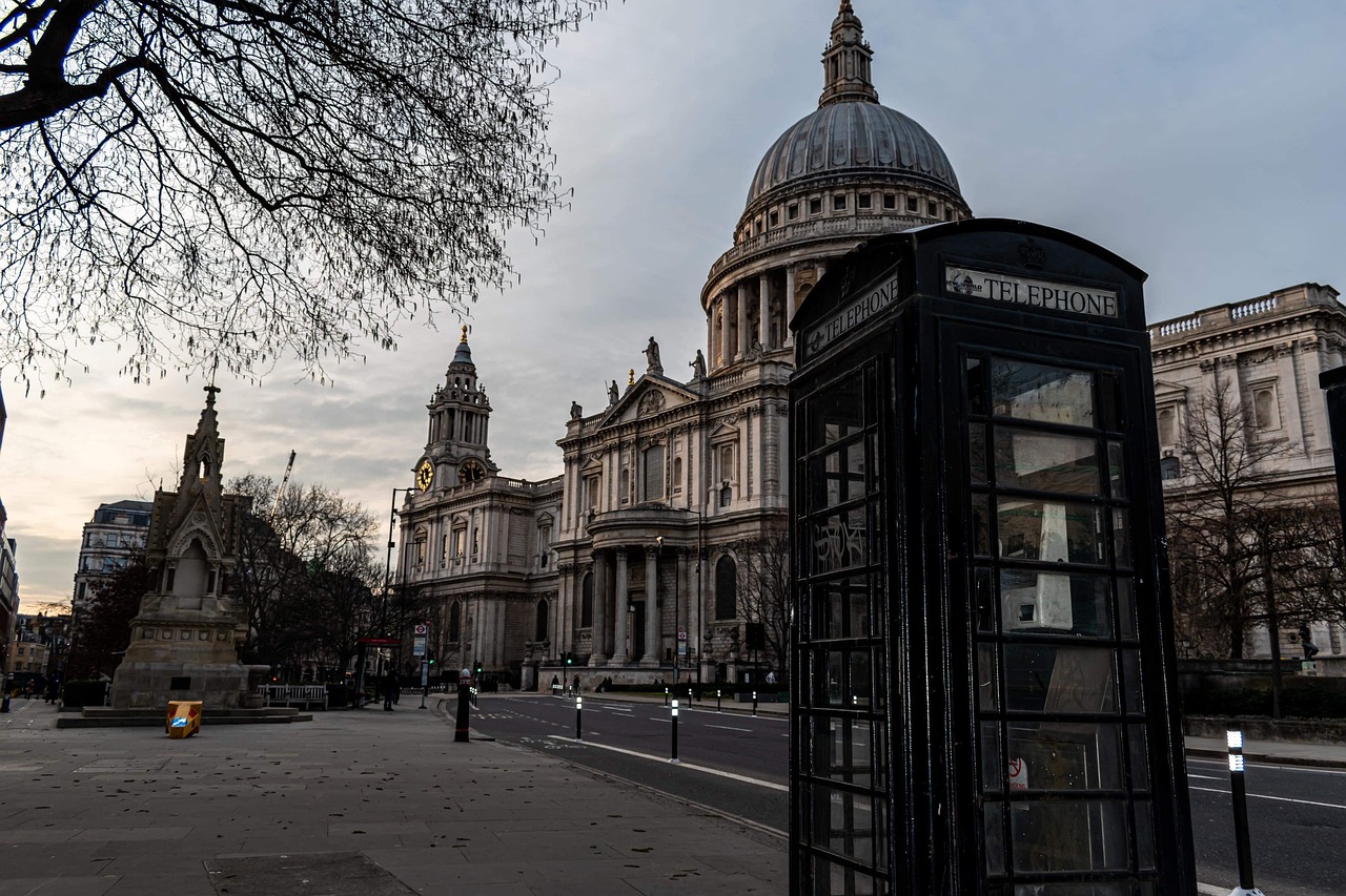 Cathedral London Architecture wallpaper