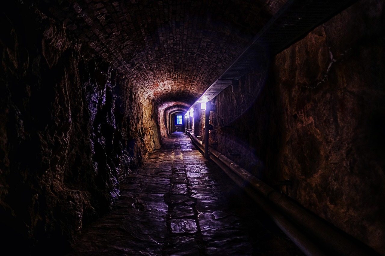 Tunnel Corridor Passage wallpaper