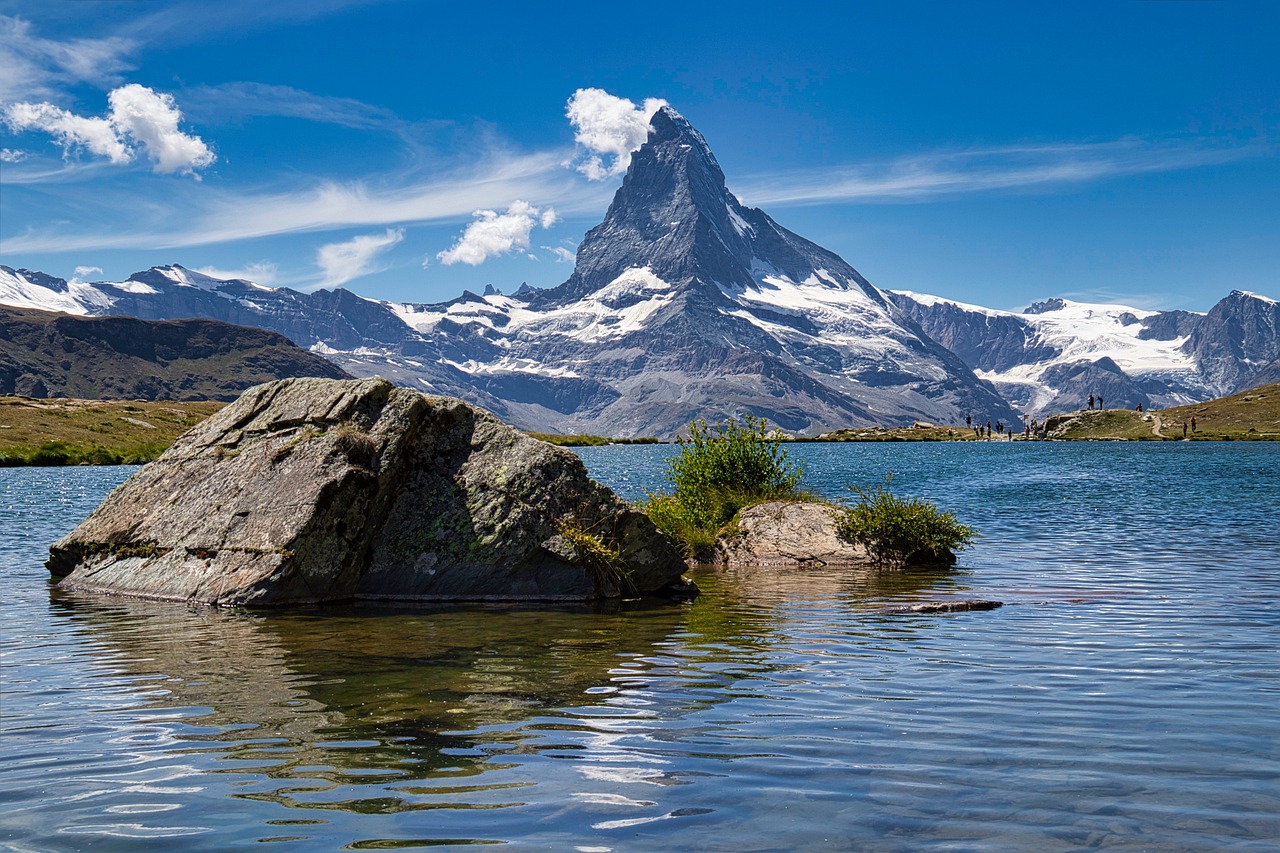 Mountains Rocks Lake wallpaper