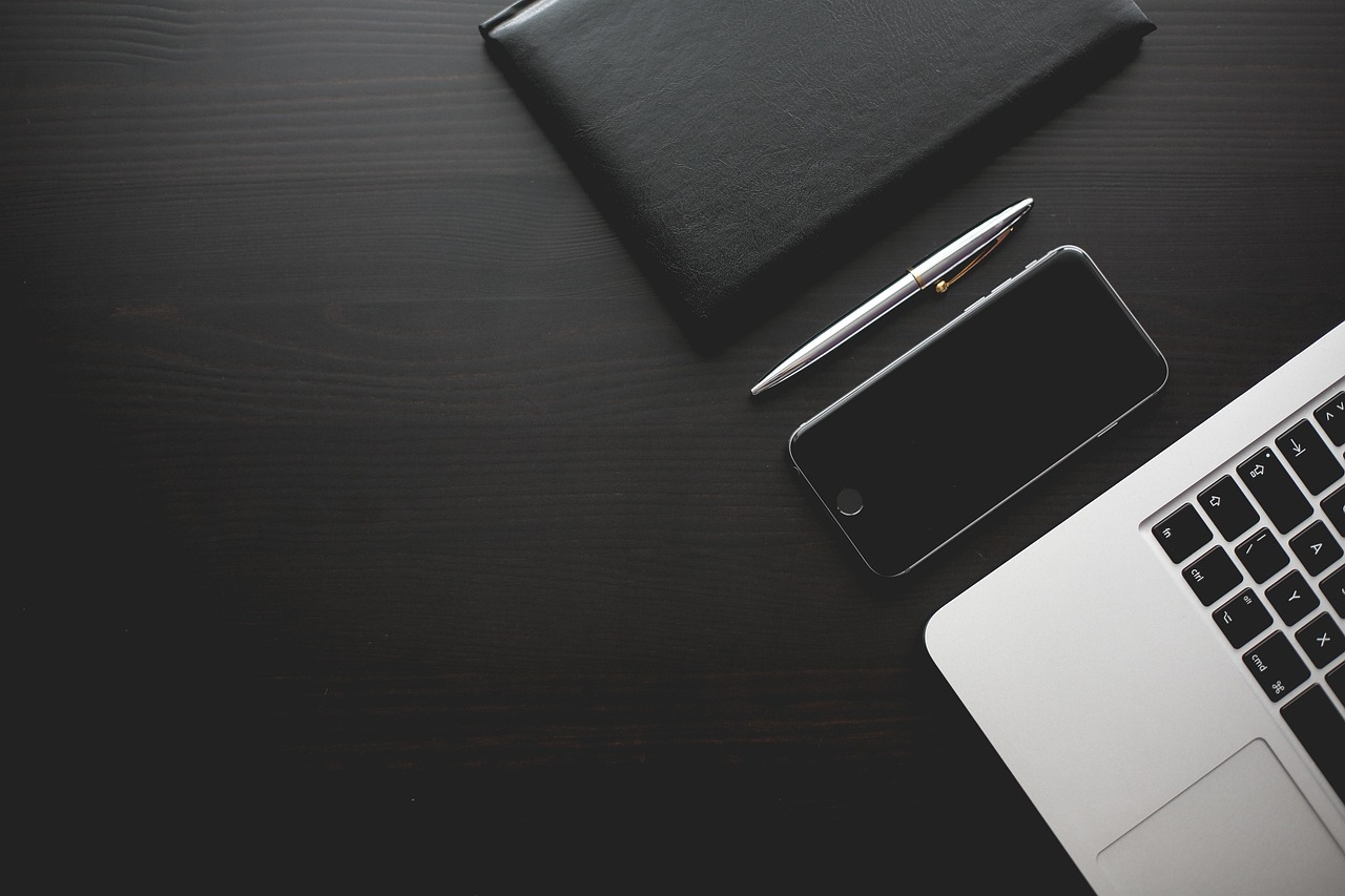 Office Desk Smartphone wallpaper