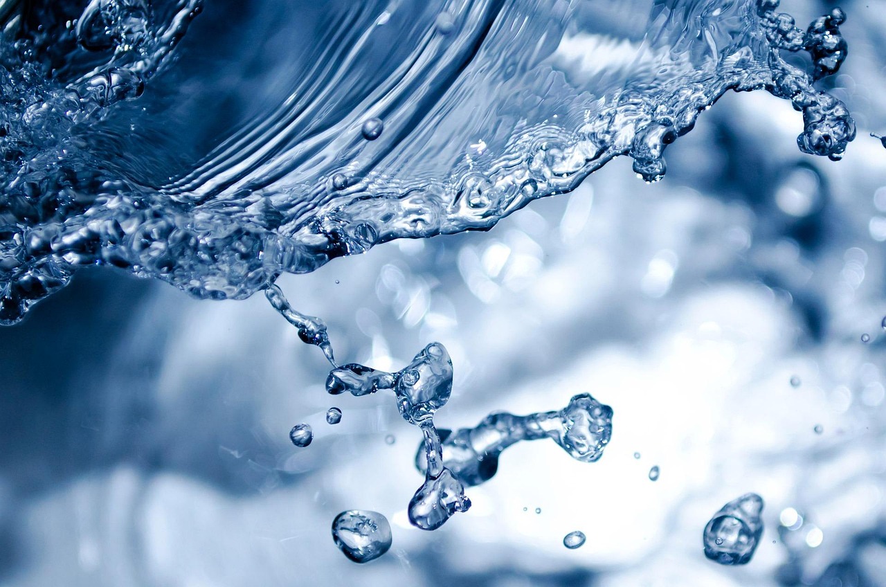 Splashing Splash Aqua wallpaper